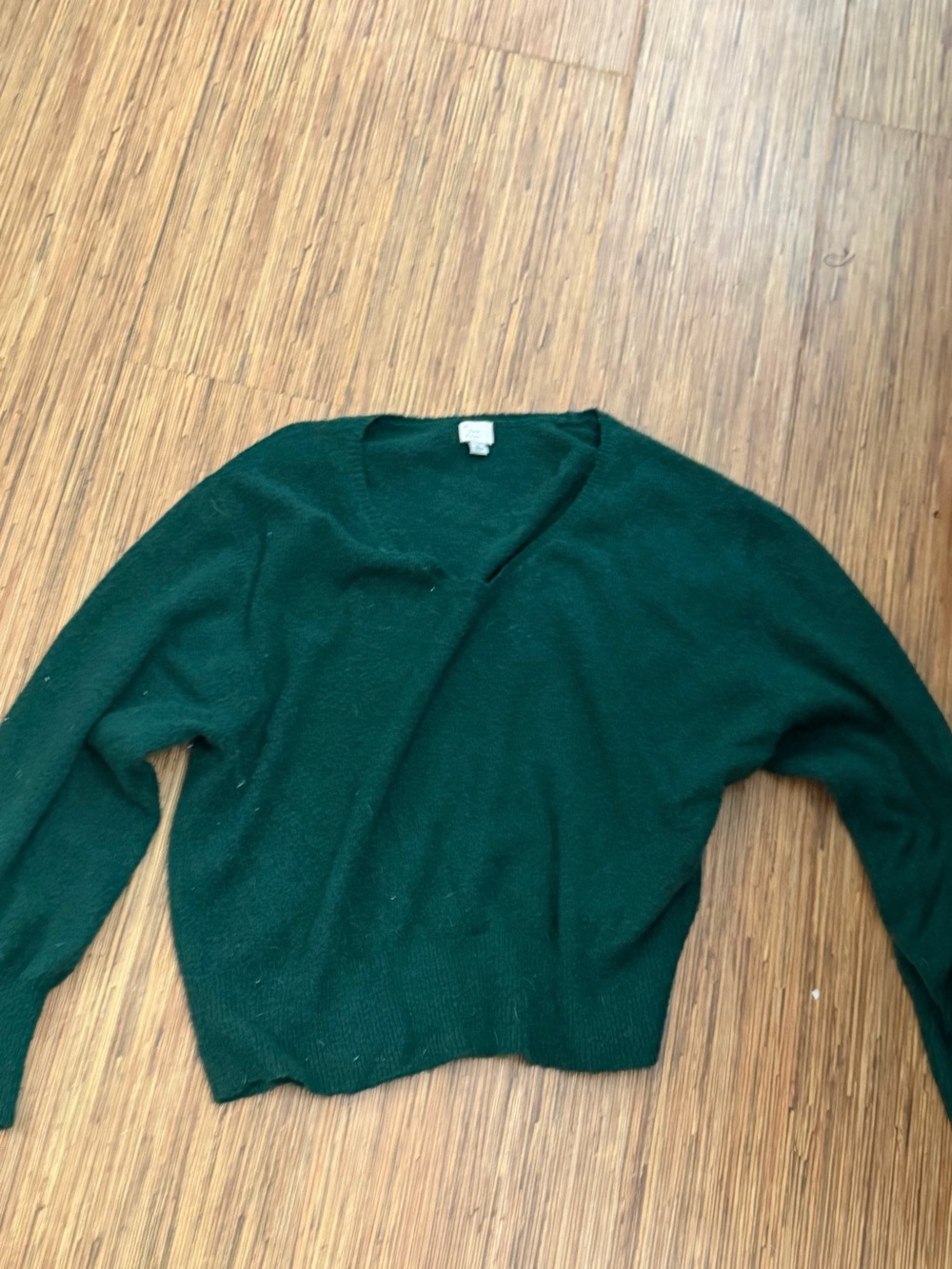 Target Women's V-Neck Sweater in Deep Forest Green